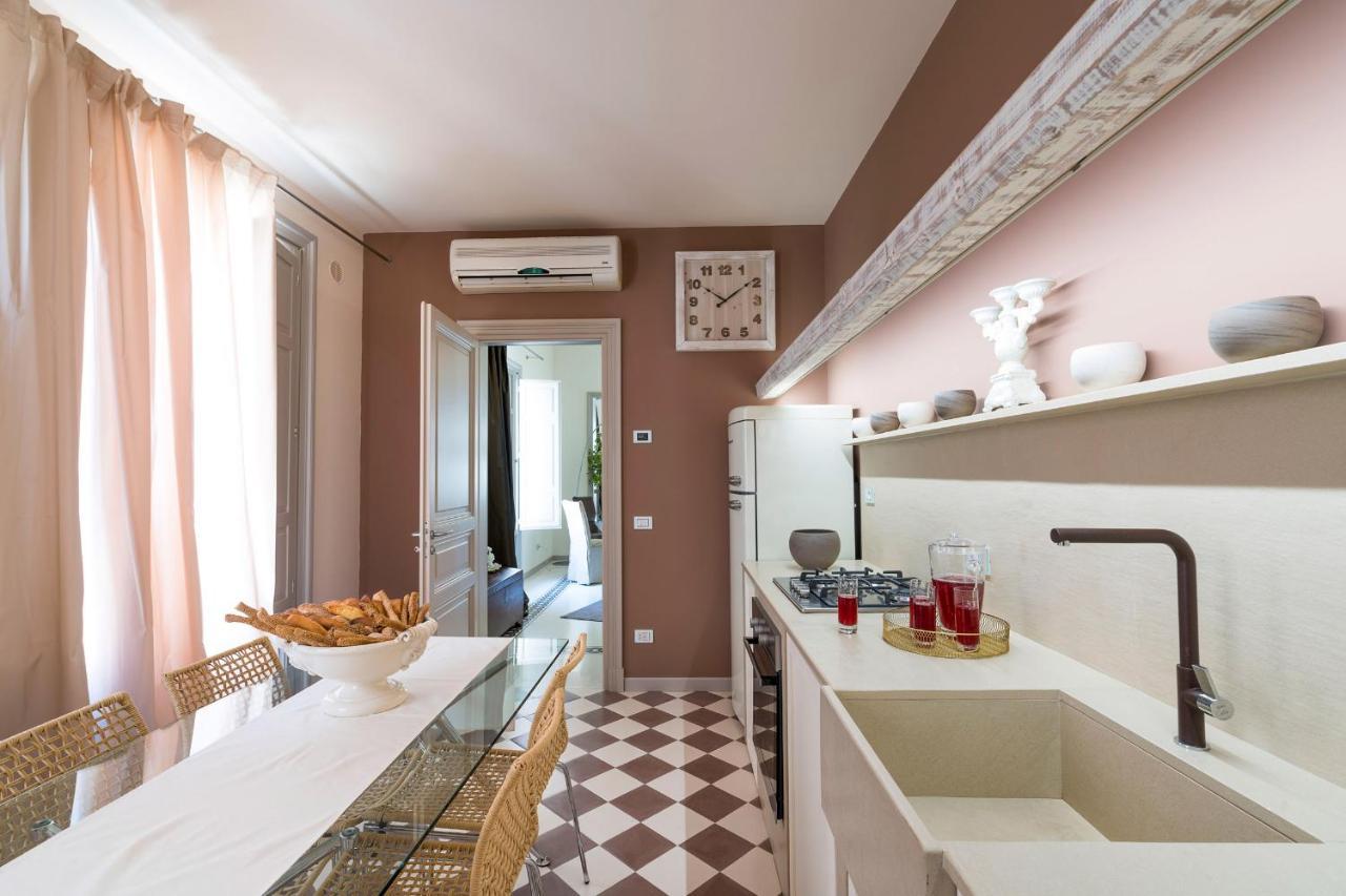 Ferienwohnung Dimora Al Duomo Trapani Exterior foto